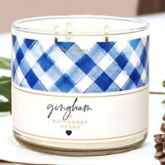 Gingham Candle from Bath and Body Works - Picture 1 of 5